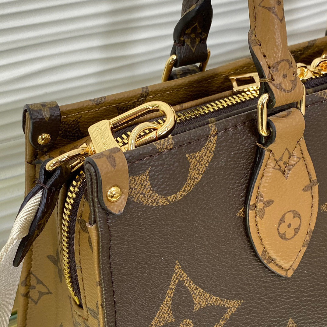 LV M46653 OnTheGo East West 25 x 13 x 10 cm