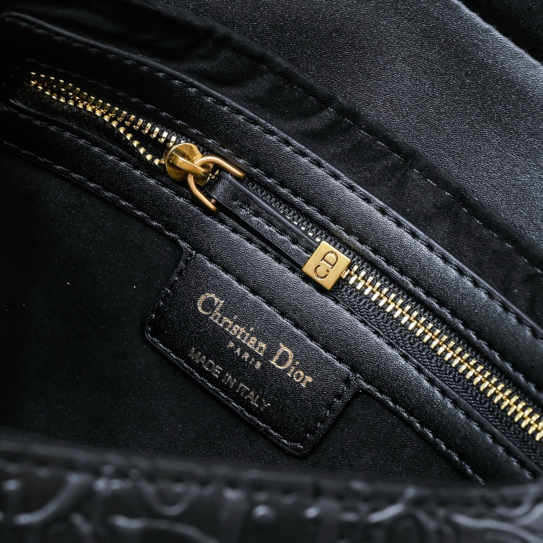 D10r SADDLE BAG WITH STRAP Black Oblique Embossed Calfskin 25.5x20x6.5cm