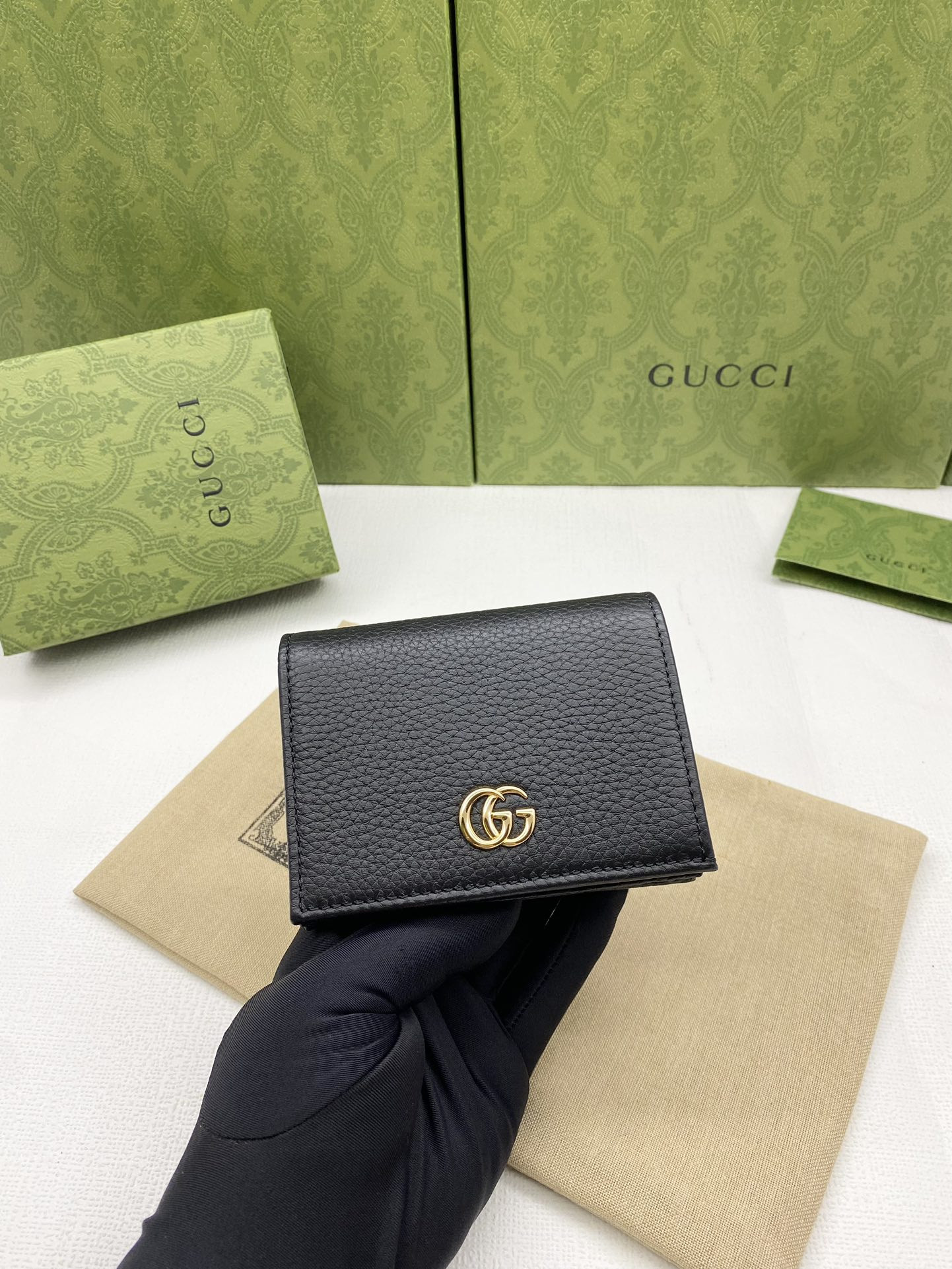 Gvc*1 HUHU card wallet 11x8.5x3cm
