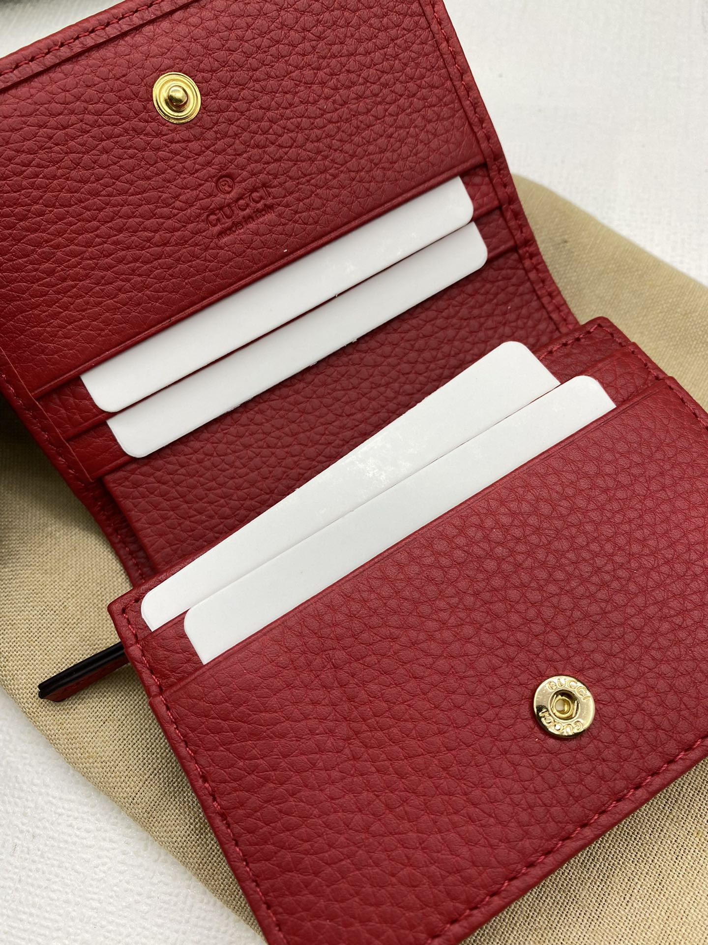 Gvc*1 HUHU card wallet 11x8.5x3cm