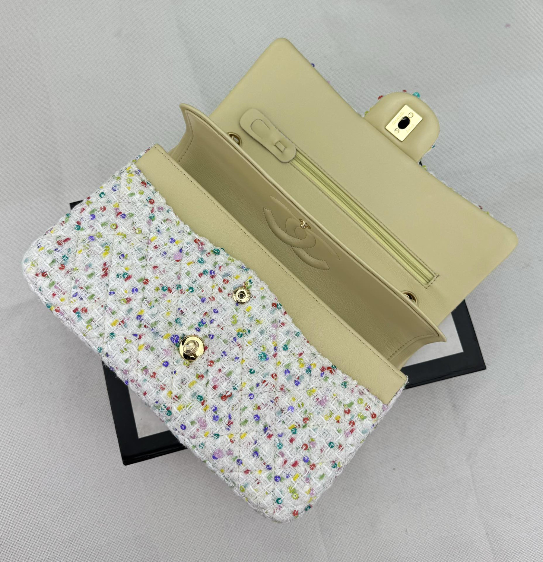 Ch**el MINI CLASSIC 11.12 HANDBAG 25 15.5 × 25.5 × 6.5 cm