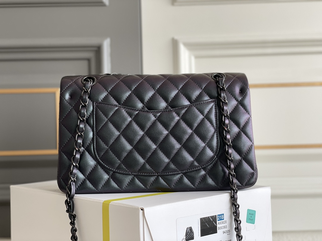 Ch**el CRUMPLED CALFSKIN QUITED DOUBLE FLAP BLACK 19.5×30×10cm