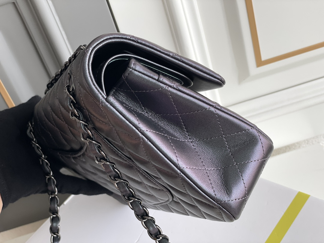 Ch**el CRUMPLED CALFSKIN QUITED DOUBLE FLAP BLACK 19.5×30×10cm