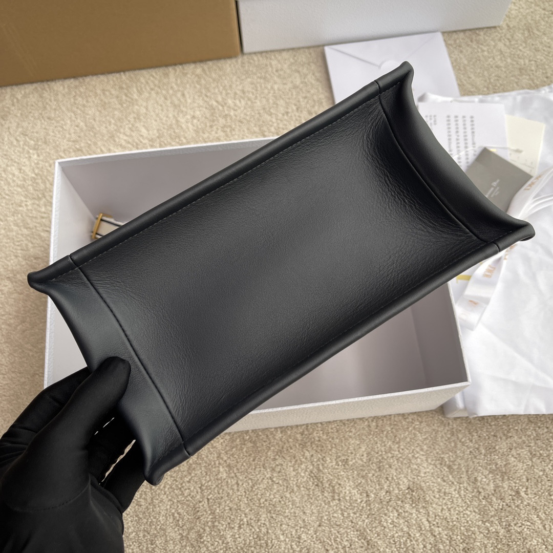 D10r  Book Tote  Reverse  26.5×21×14cm