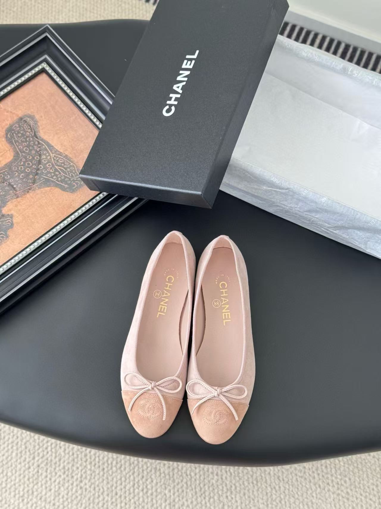 UA Ch**el Ballet flats