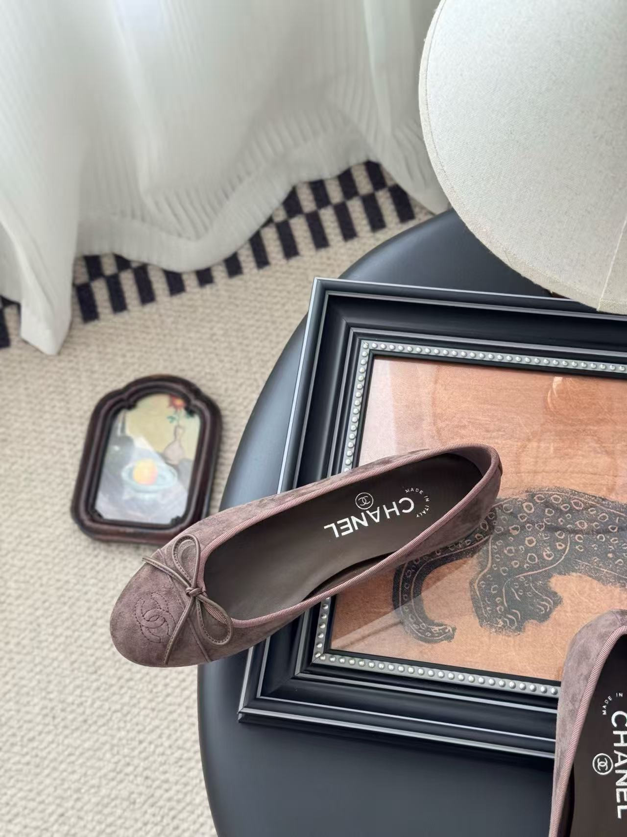 UA Ch**el Ballet flats