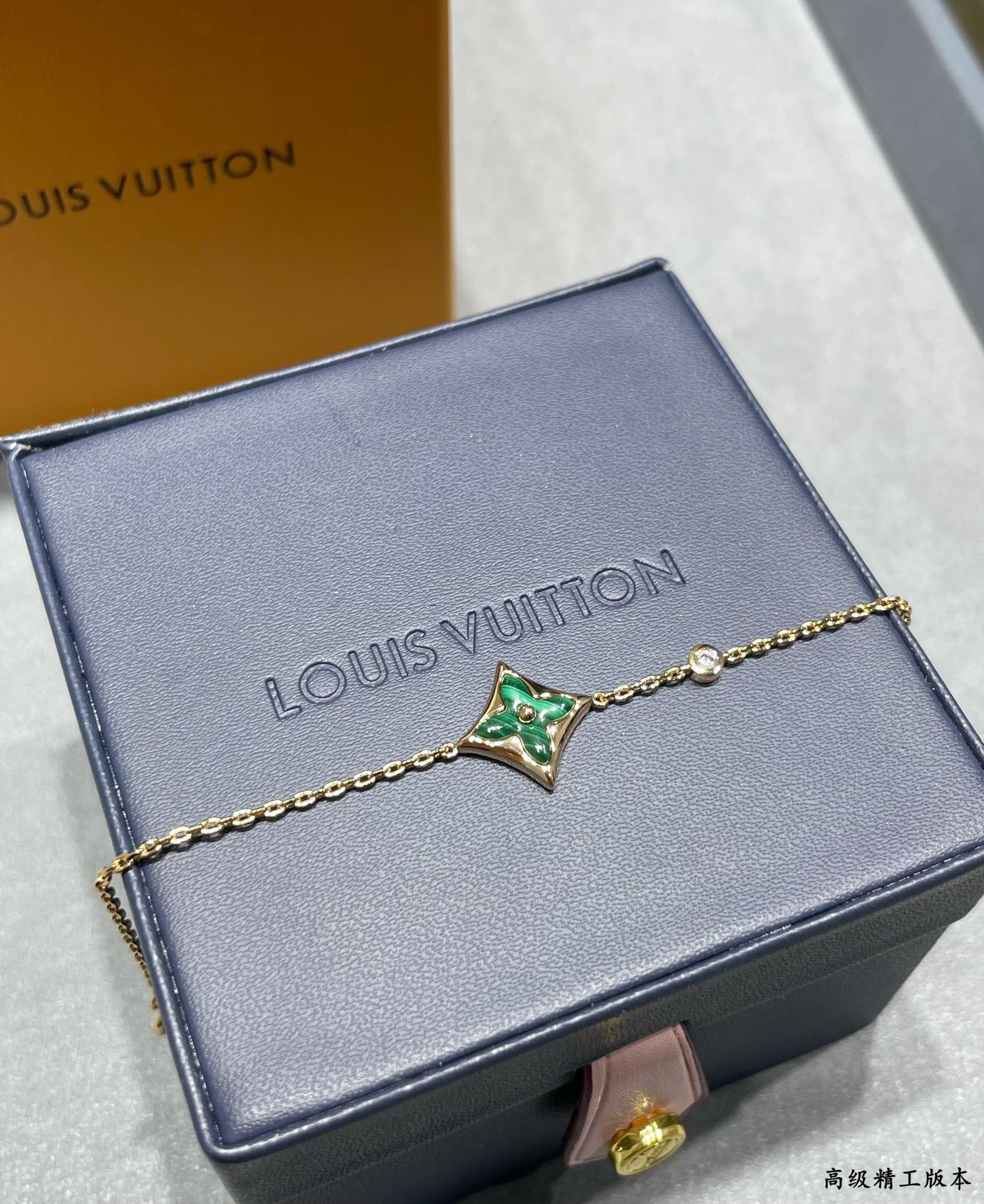 l0vis Vvtt0n color blossom bb star bracelet