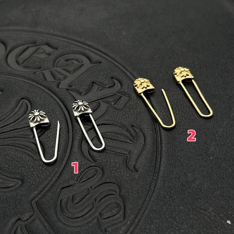 Ch*0me He**ts Earrings