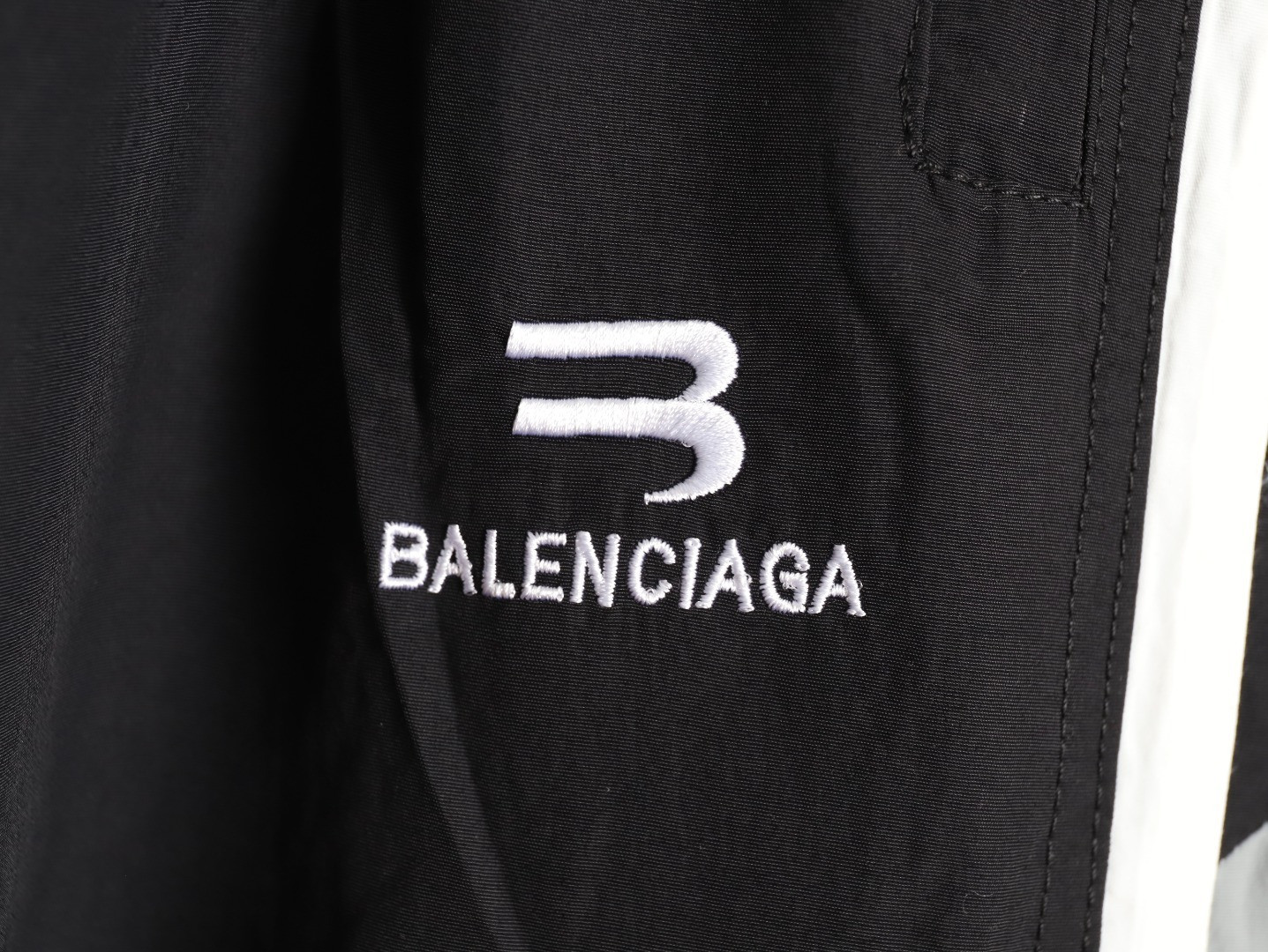 Ba1en*iaga Pants