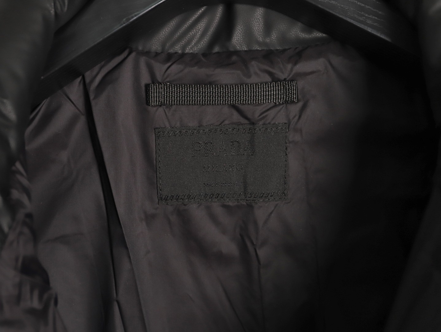 Pra*a Short Puffer jacket
