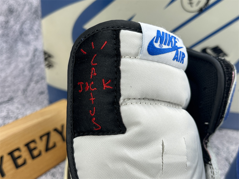UA FRAGMENT DESIGN X TRAVIS SCOTT X AIR JORDAN 1 RETRO HIGH
