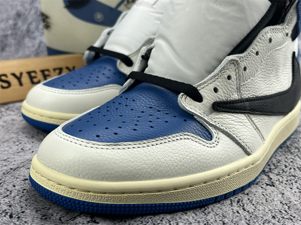 UA FRAGMENT DESIGN X TRAVIS SCOTT X AIR JORDAN 1 RETRO HIGH
