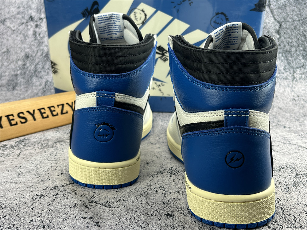 UA FRAGMENT DESIGN X TRAVIS SCOTT X AIR JORDAN 1 RETRO HIGH