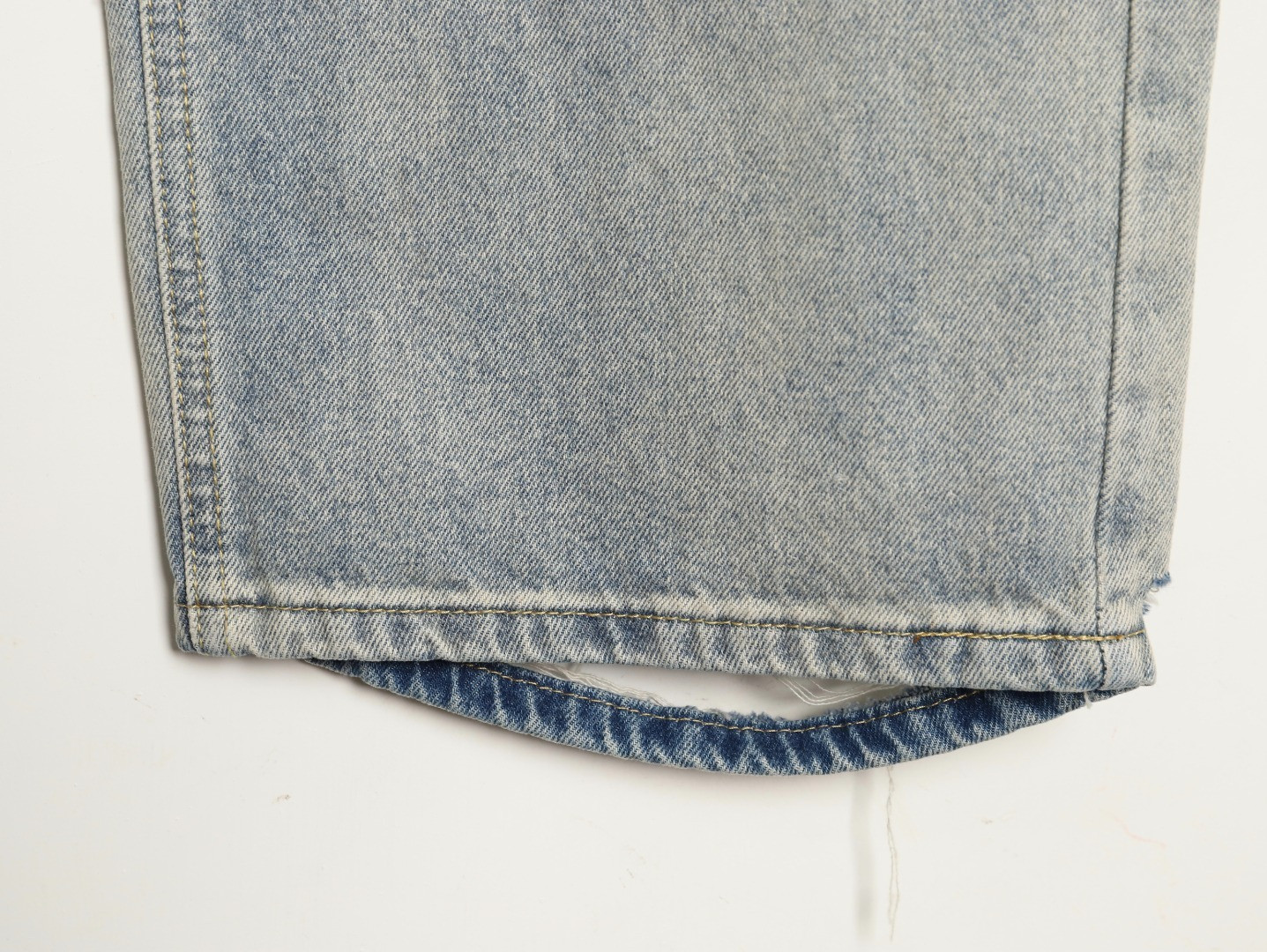 Ba1en*iaga Jeans