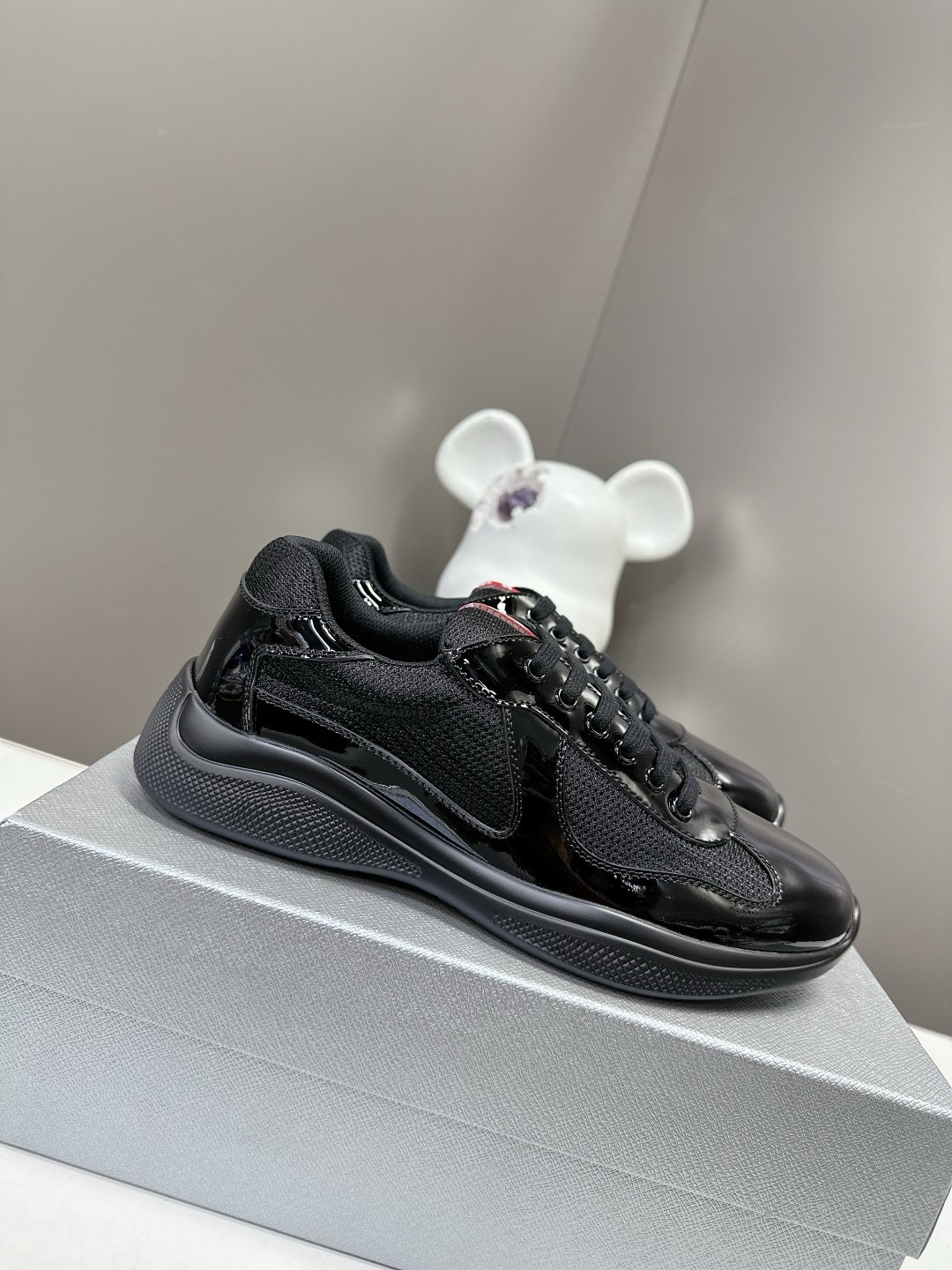 UA Pra*a America's Cup Black