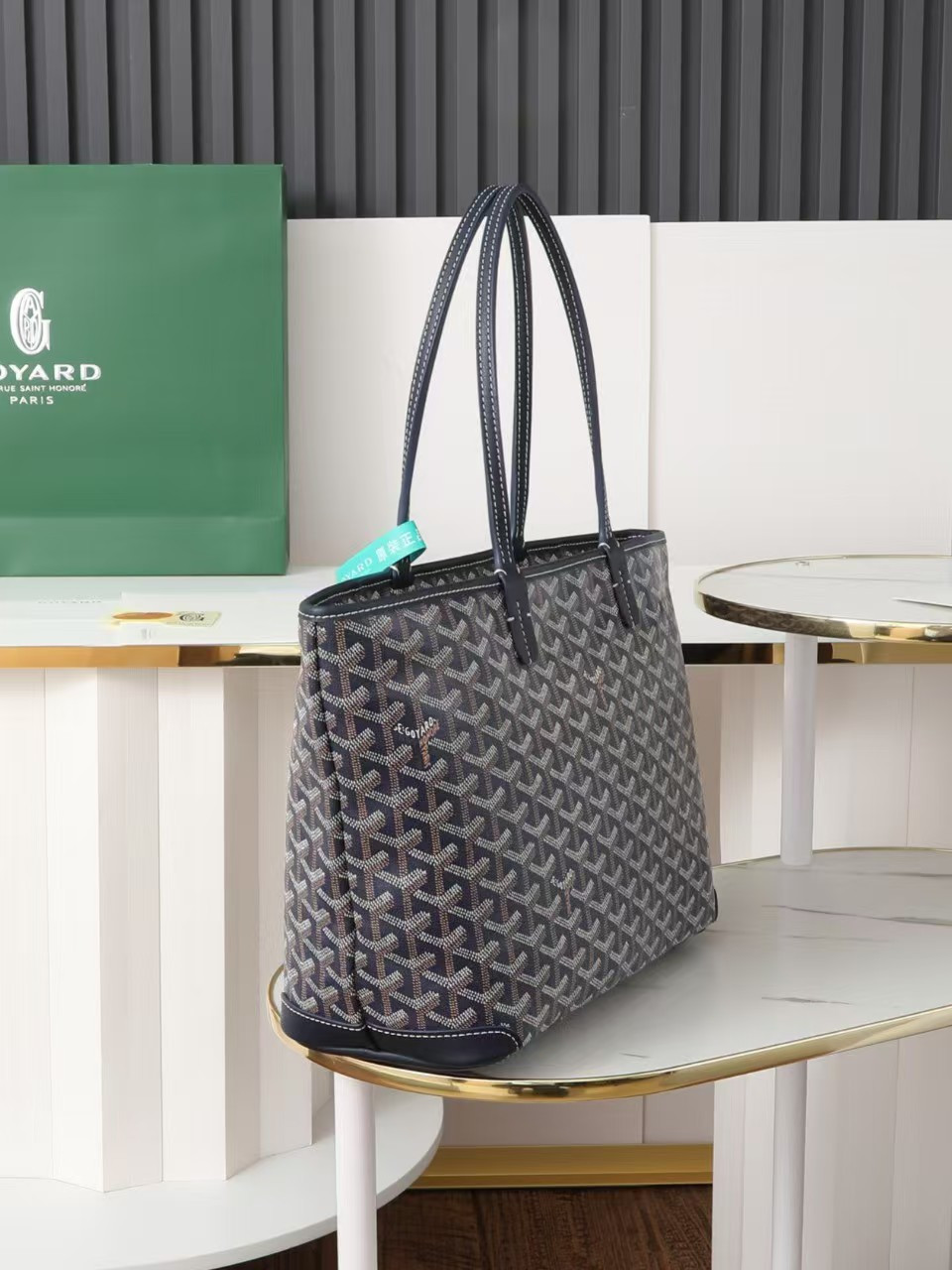 G09ard Artois Bag 25 x14 x30CM