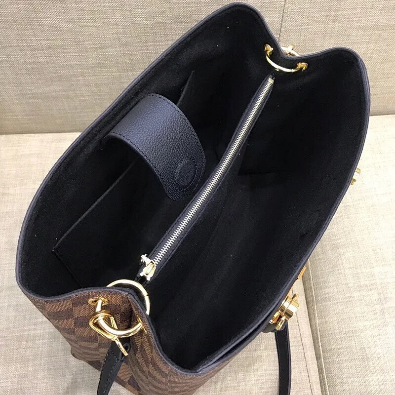 LV RIVERSIDE N40050