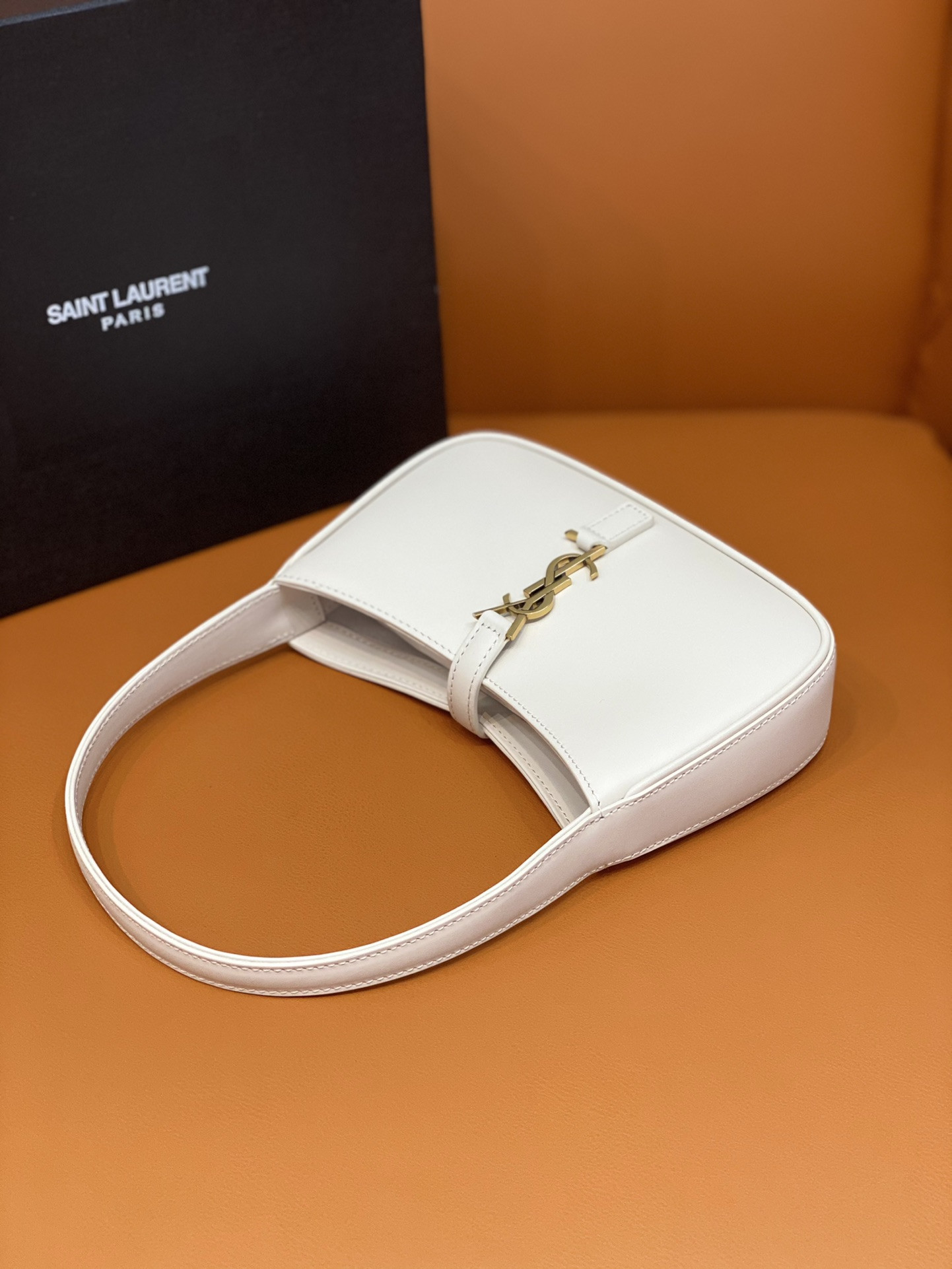 Y51 MINI LE 5 À 7 IN SMOOTH LEATHER BLANC VINTAGE 19 X 11.5 X 4.5 CM
