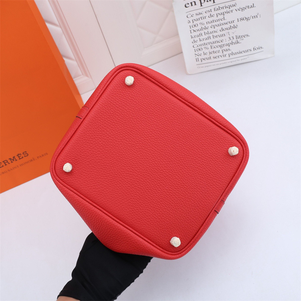 H**me5 Picotin 18cm bright red without original box