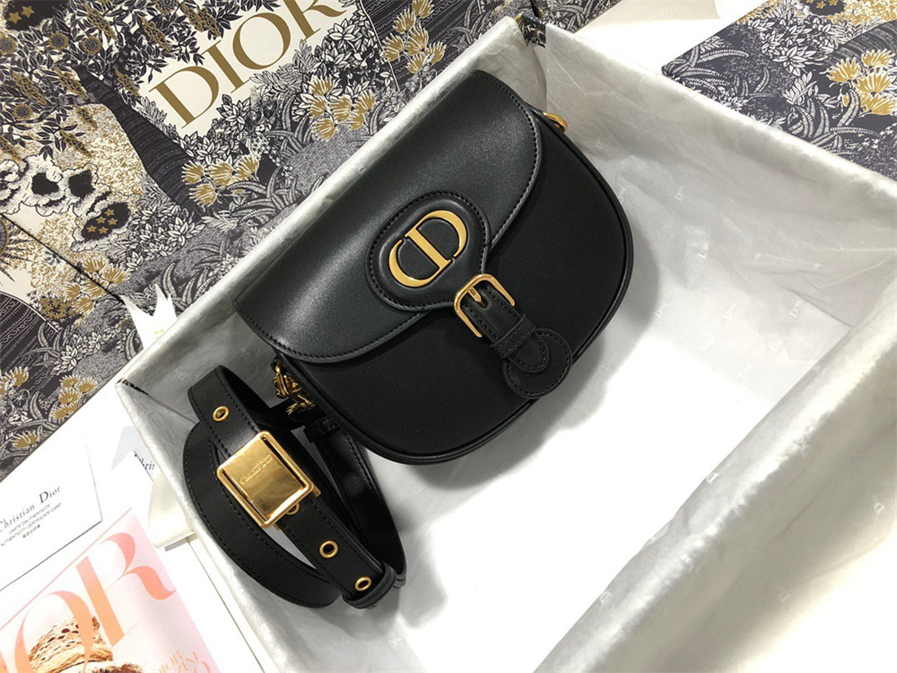 MEDIUM D10r BOBBY BAG Black Box Calfskin