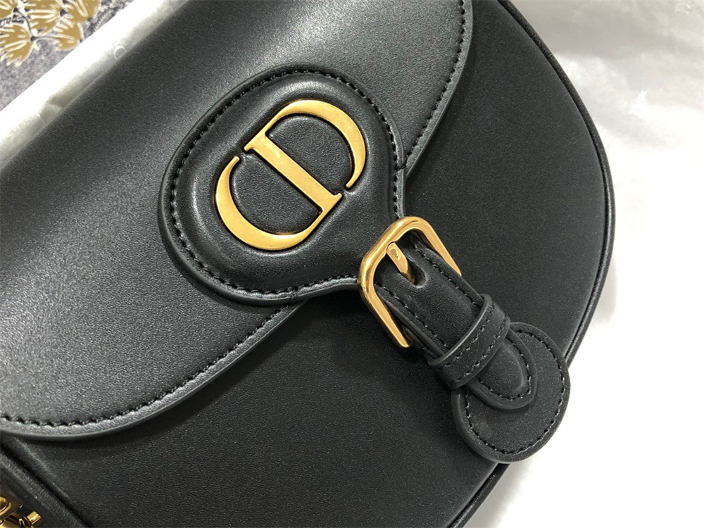 MEDIUM D10r BOBBY BAG Black Box Calfskin