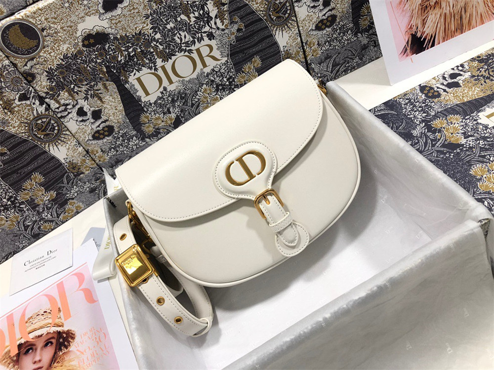 MEDIUM D10r BOBBY BAG Latte Box Calfskin