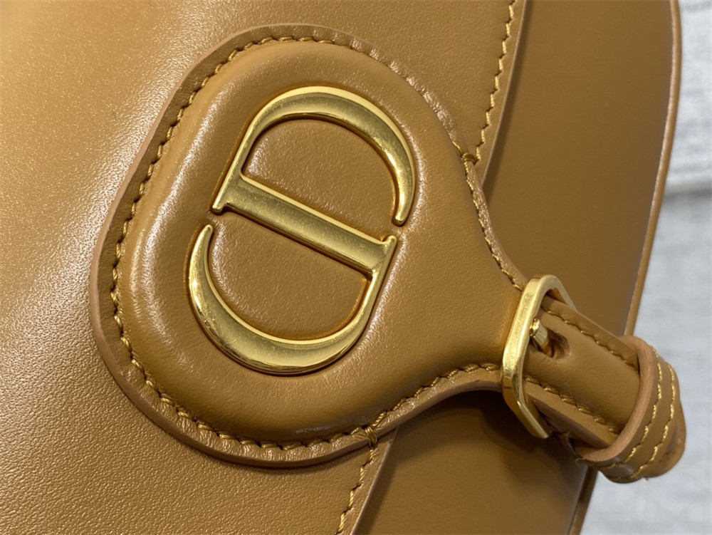 D10r BOBBY EAST-WEST BAG Amber Box Calfskin