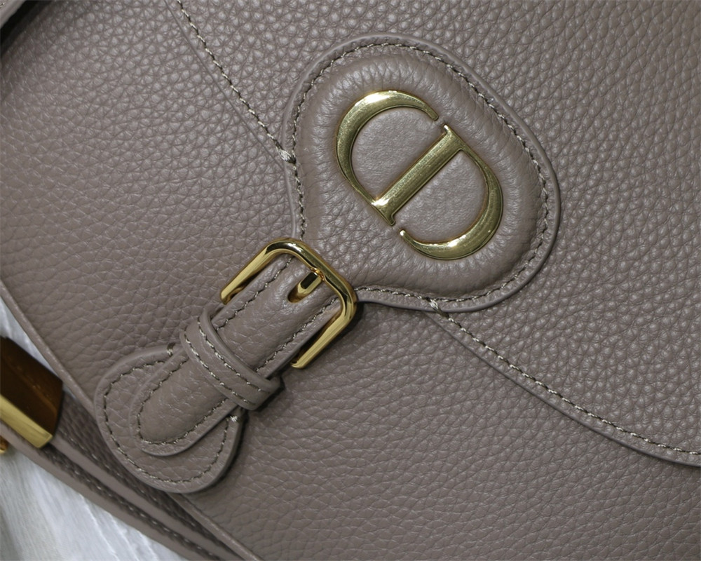 MEDIUM D10r BOBBY BAG Grey Grained Calfskin