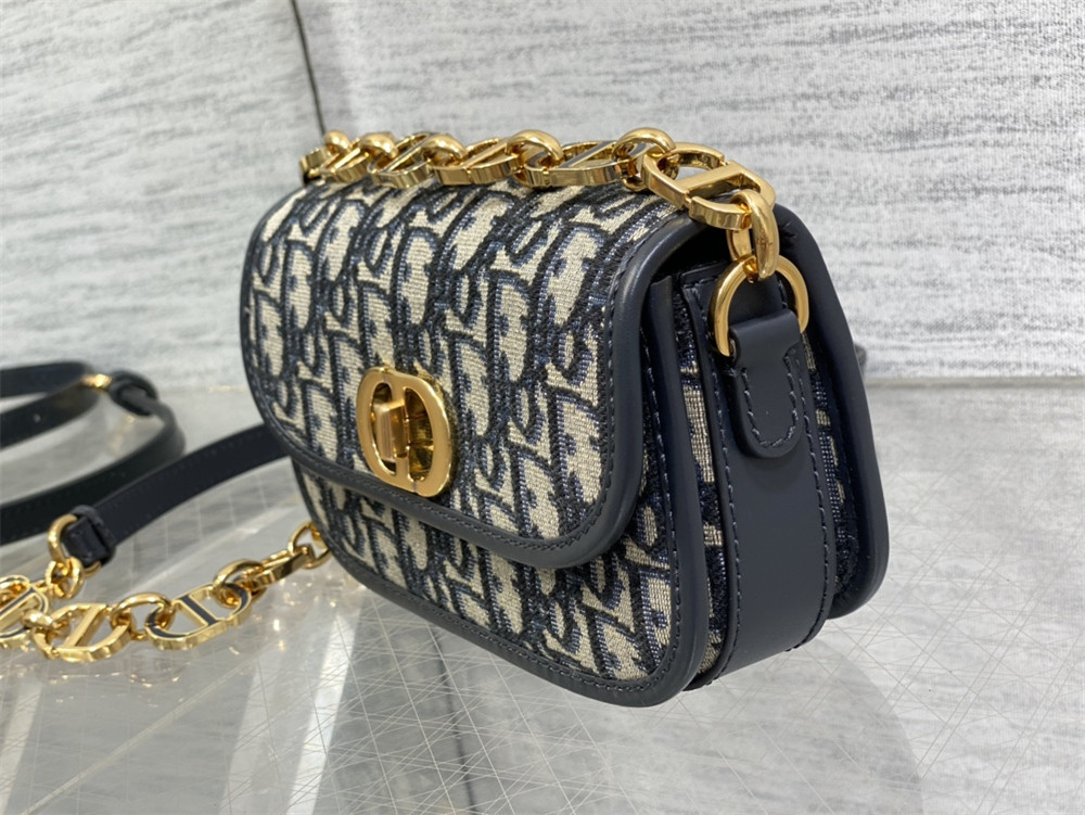 SMALL 30 MONTAIGNE AVENUE BAG Blue D10r Oblique Jacquard