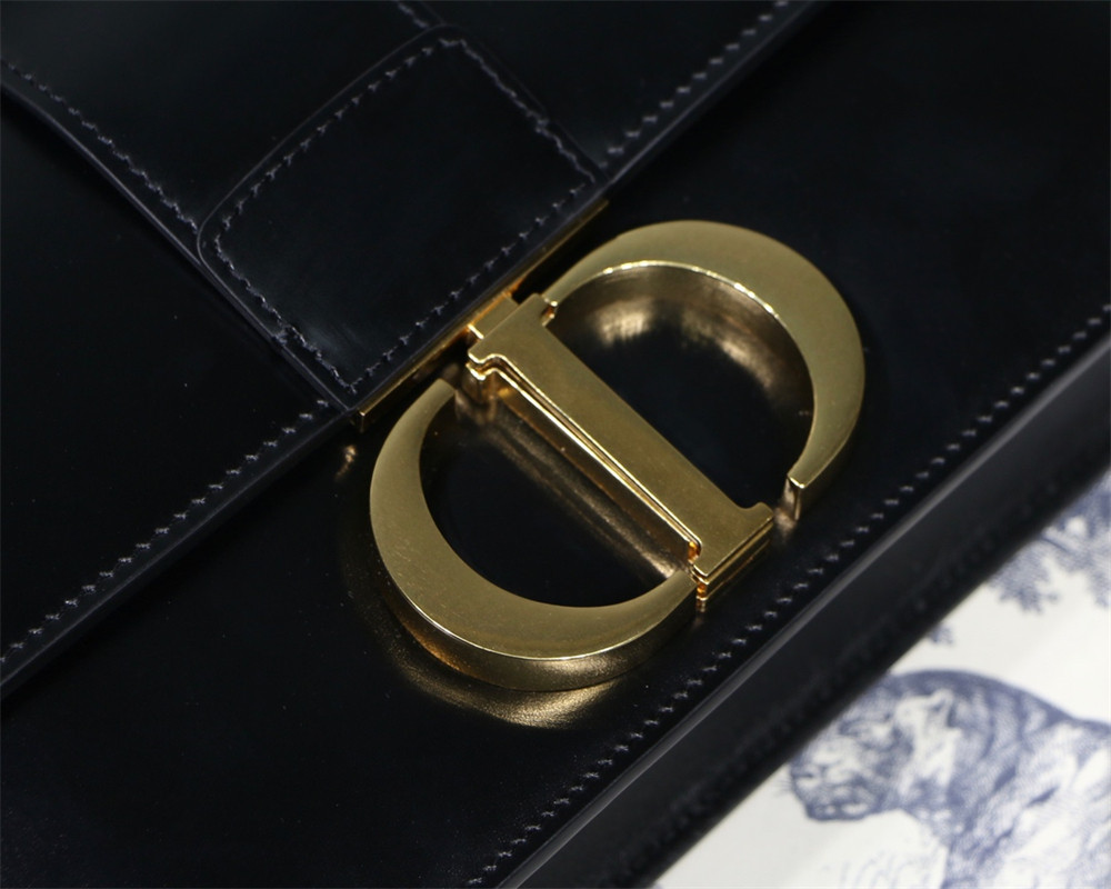 D10r 30 MONTAIGNE CHAIN BAG SHINY BLACK