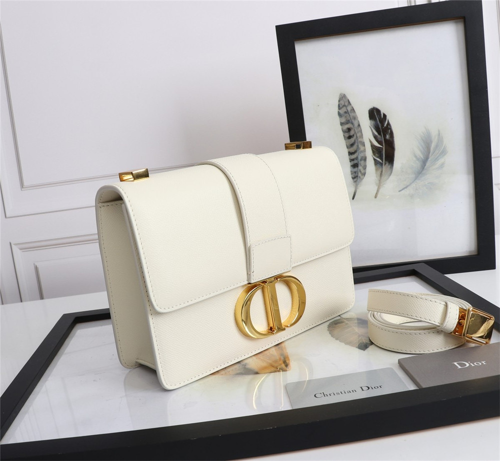 D10r 30 MONTAIGNE CHAIN BAG Grained White