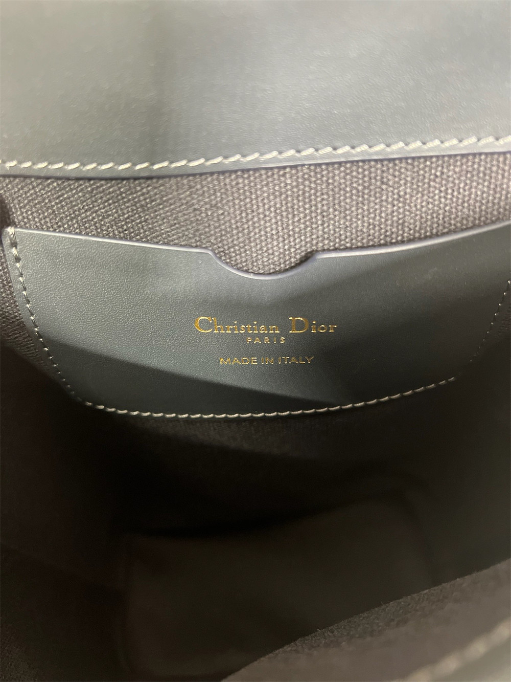 D10r 30 Montaigne Large Chain Bucket Bag Oblique Jacquard and Calfskin