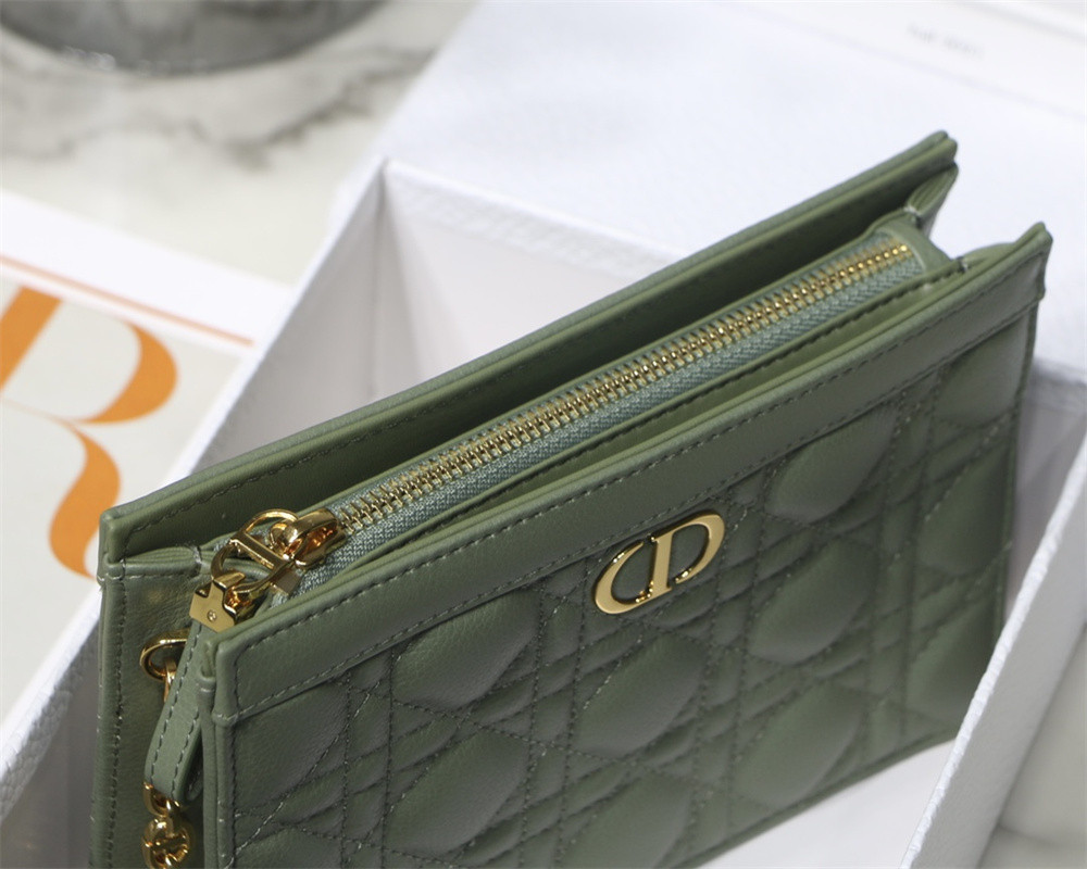 D10r CARO ZIPPED POUCH WITH CHAIN Green S*pple Cannage Calfskin 19 x 14 x 4.5 cm