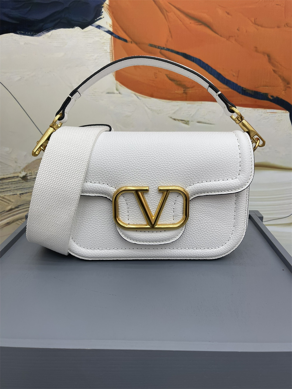 Va1e*ntin0 GARAVANI ALLTIME GRAINY CALFSKIN SHOULDER BAG IVORY 23.5x18X8cm