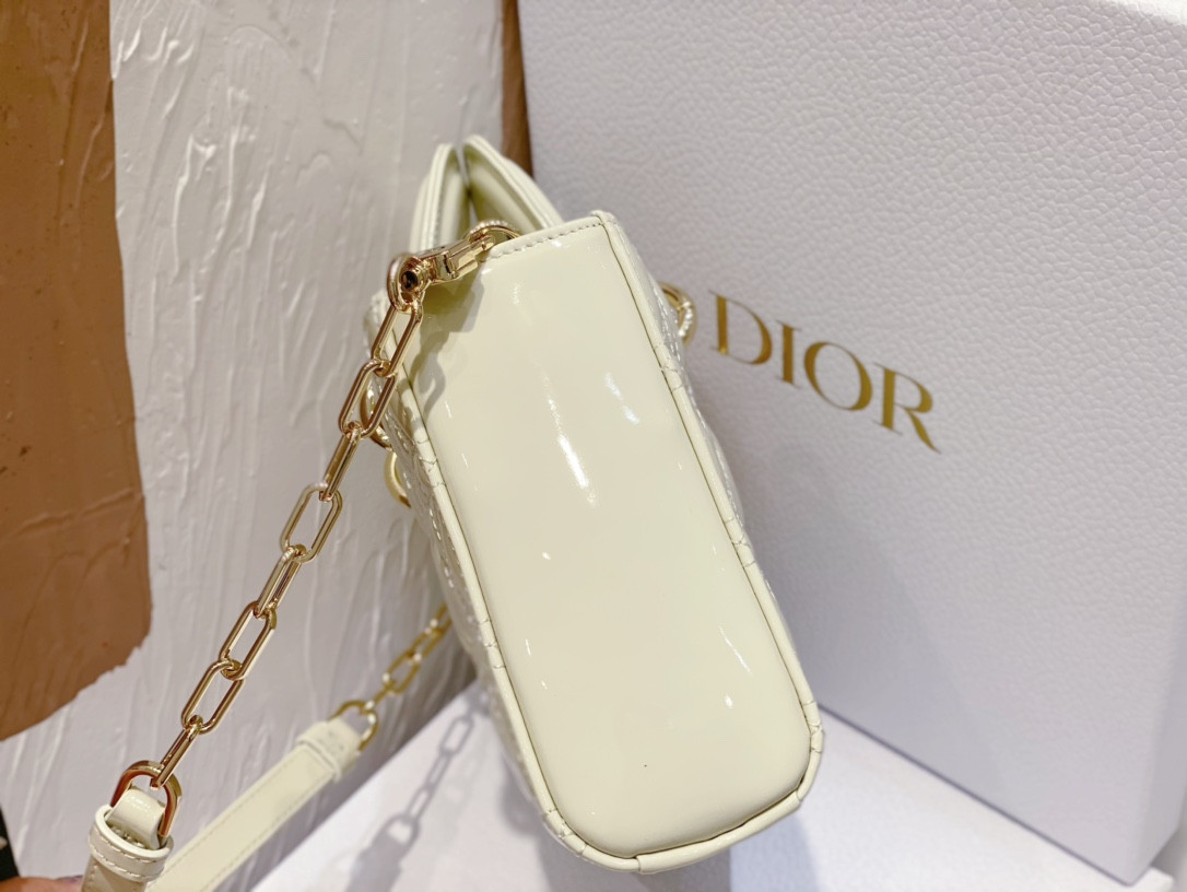 D10r SMALL LADY D-JOY BAG White Patent 26x6x14cm
