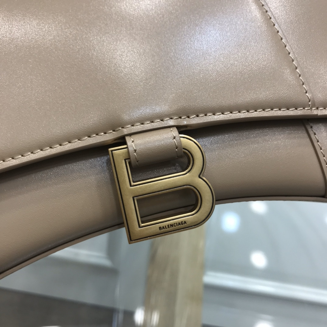 Ba1en*iaga WOMEN