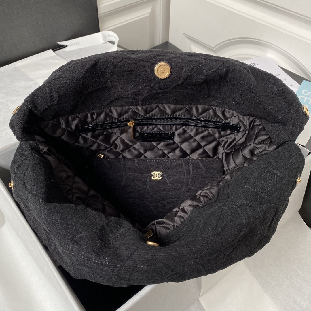 Ch**el 22 HANDBAG velvet black 15.2×16.4×3.1 in