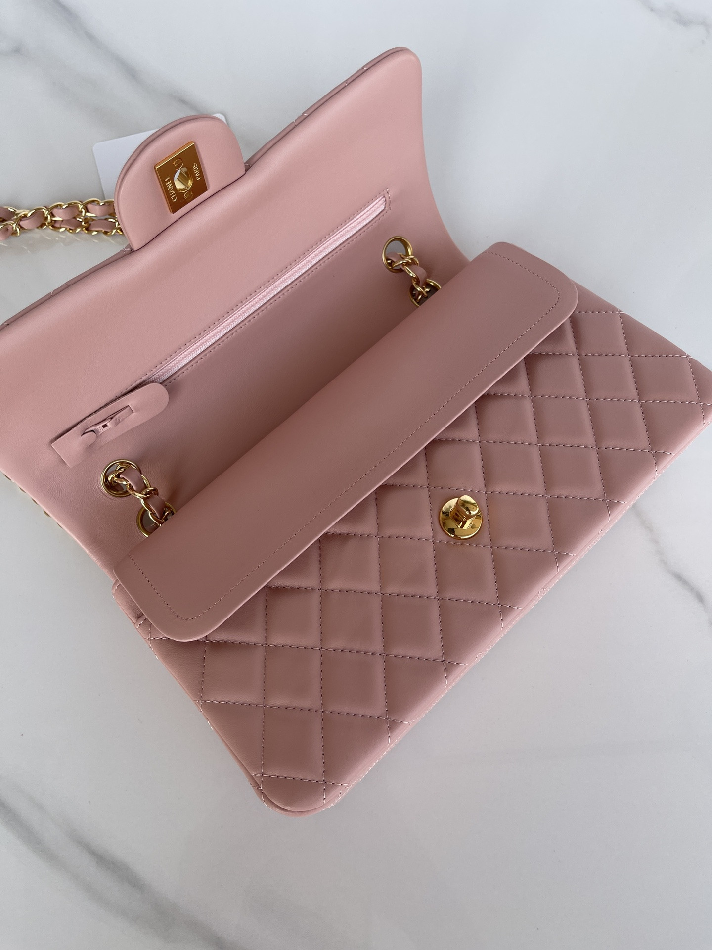 Ch**el CLASSIC FLAP 25CM CF PINK GOLD 6 × 9.9 × 2.5 in