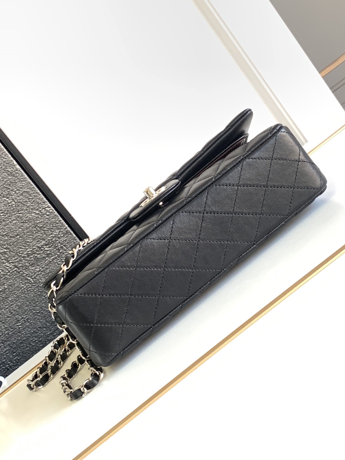 Ch**el CLASSIC HANDBAG GRAINED SHINY CALFSKIN & SILVER-TONE METAL BLACK 6 × 9.9 × 2.5 in
