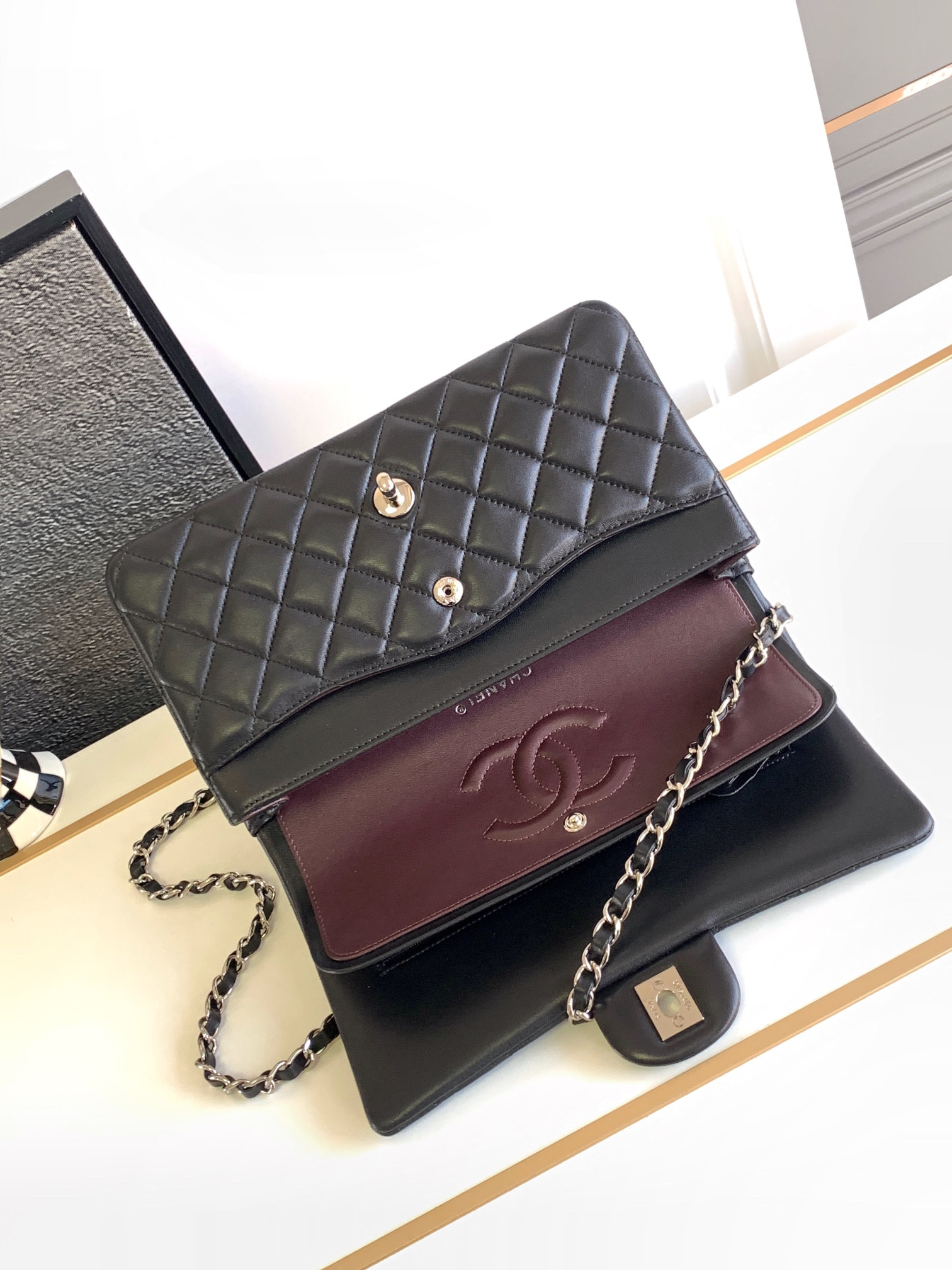 Ch**el CLASSIC HANDBAG GRAINED SHINY CALFSKIN & SILVER-TONE METAL BLACK 6 × 9.9 × 2.5 in
