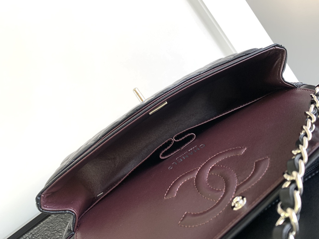 Ch**el CLASSIC HANDBAG GRAINED SHINY CALFSKIN & SILVER-TONE METAL BLACK 6 × 9.9 × 2.5 in