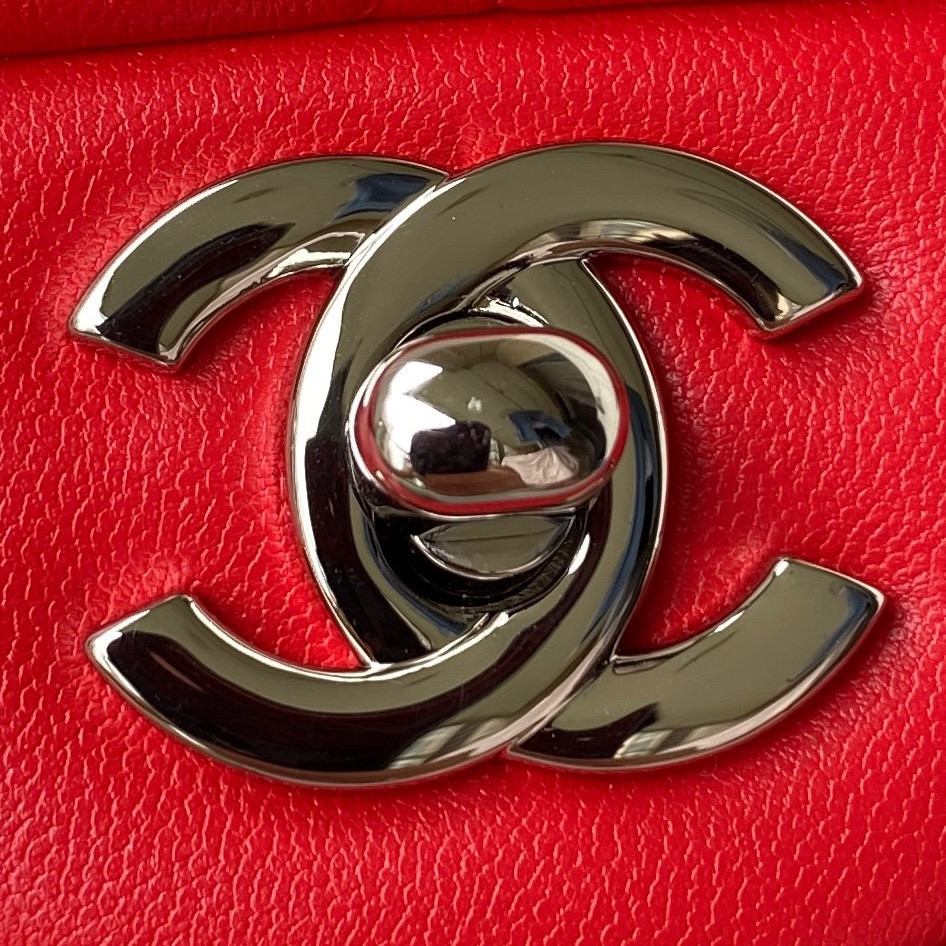 Ch**el SMALL CLASSIC HANDBAG  LAMBSKIN & SILVER-TONE METAL Red 5.7 × 9 × 2.3 IN