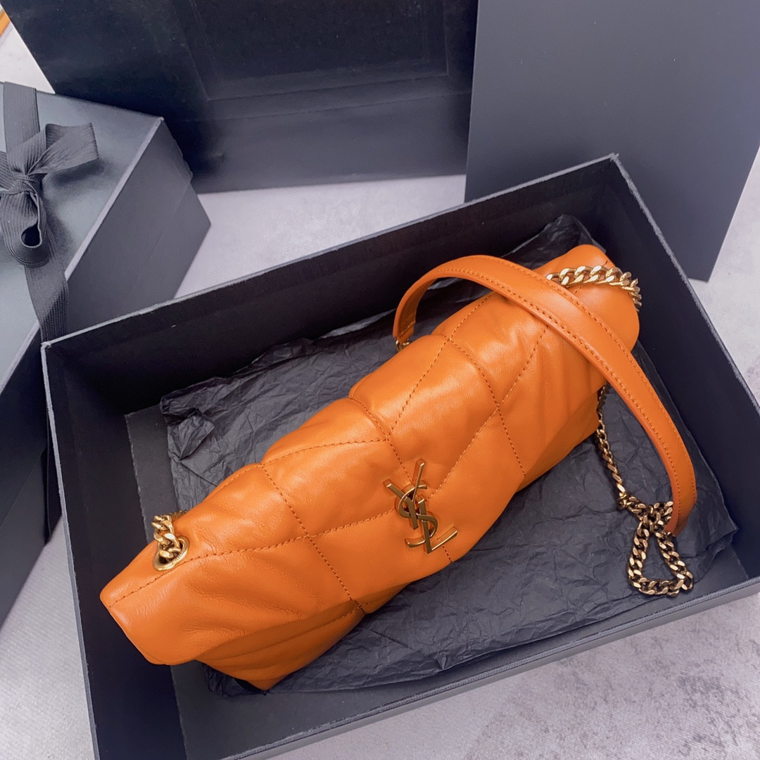 Y51 PUFFER IN LEATHER ORANGE 23 X 15.5 X 5.8 CM