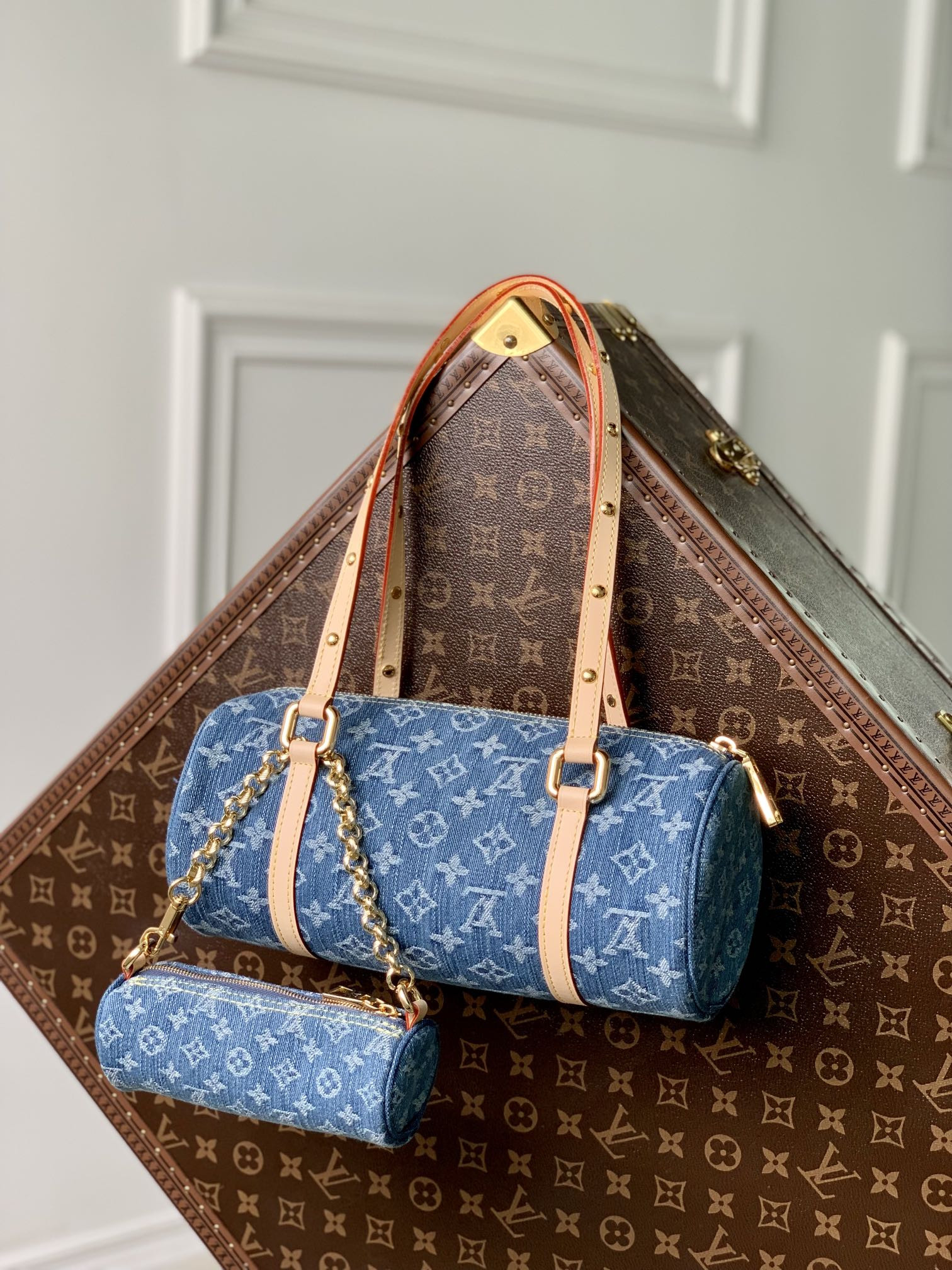 L0vis Vvtt0n M46830 Papillon 10.6 x 4.3 x 5.1 inches