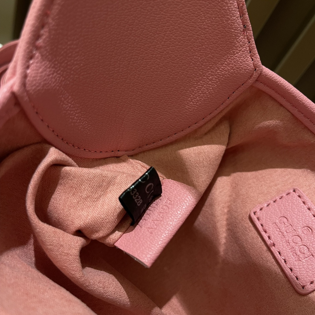 Gvc*1 APHRODITE SHOULDER BAG PINK 27 X 13.5 X 2 cm