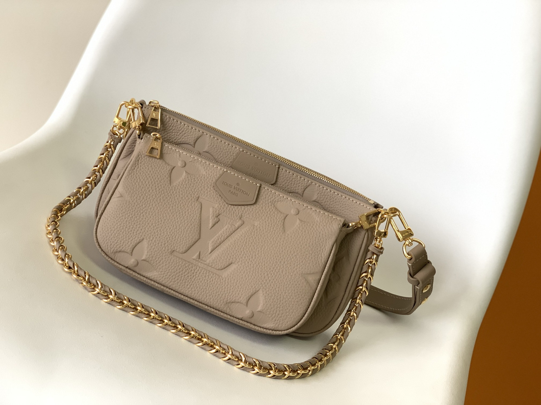 L0vis Vvtt0n Multi Pochette Accessoires Gray 9.4 x 5.3 x 1.6 inches