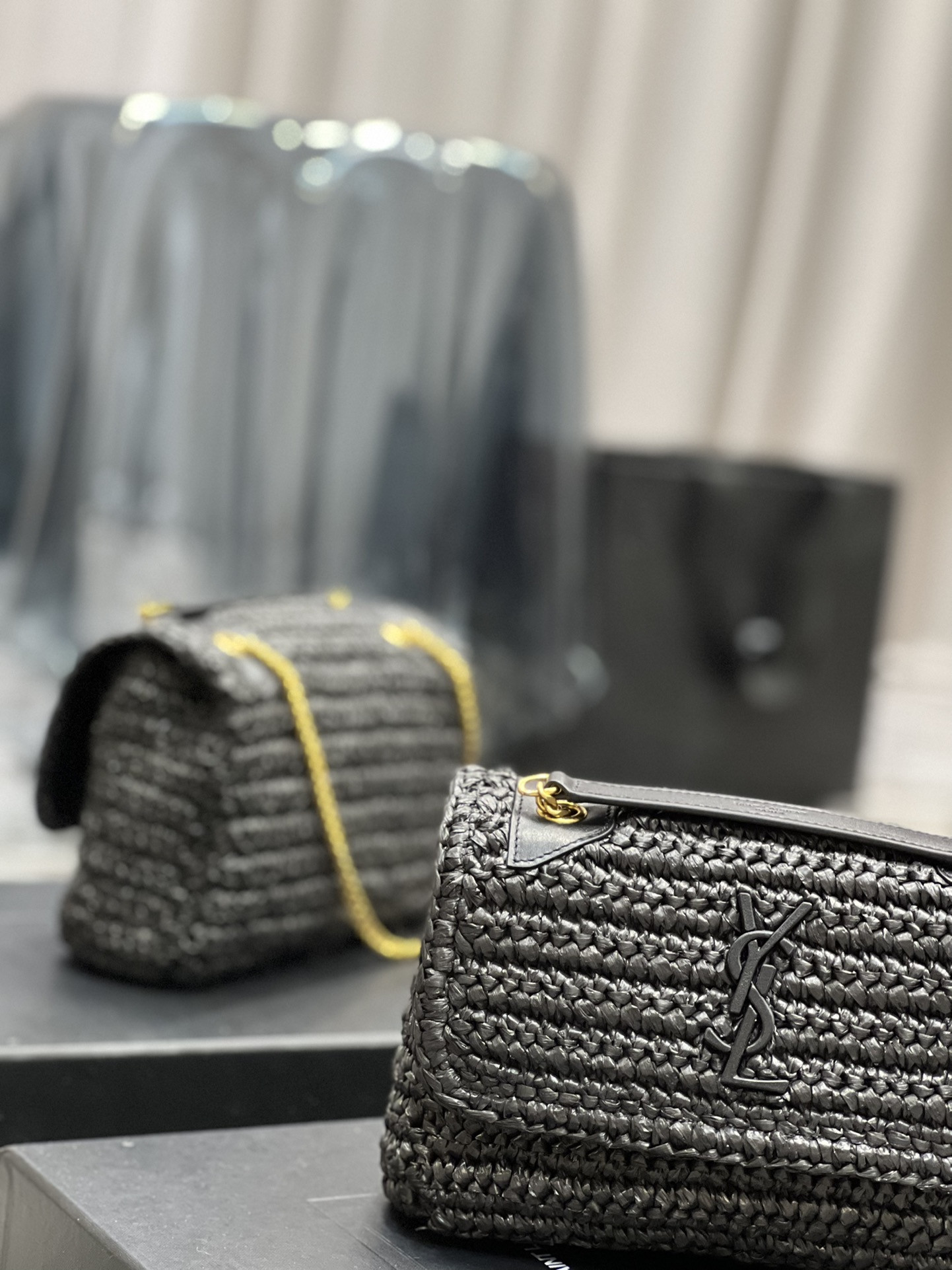 Y51 NIKI CHAIN BAG IN RAFFIA AND LEATHER BLACK 22×16.5×12 CM