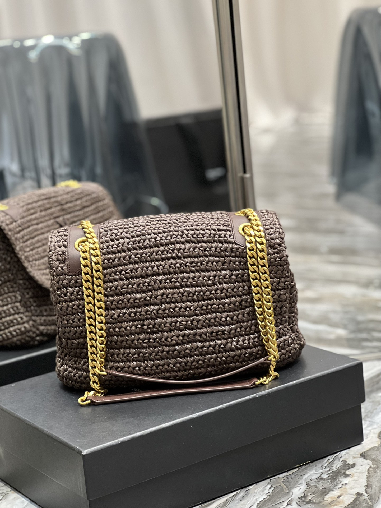 Y51 NIKI MEDIUM CHAIN BAG IN RAFFIA AND LEATHER COFFEE 11 X 7.8 X 3.3 INCHES