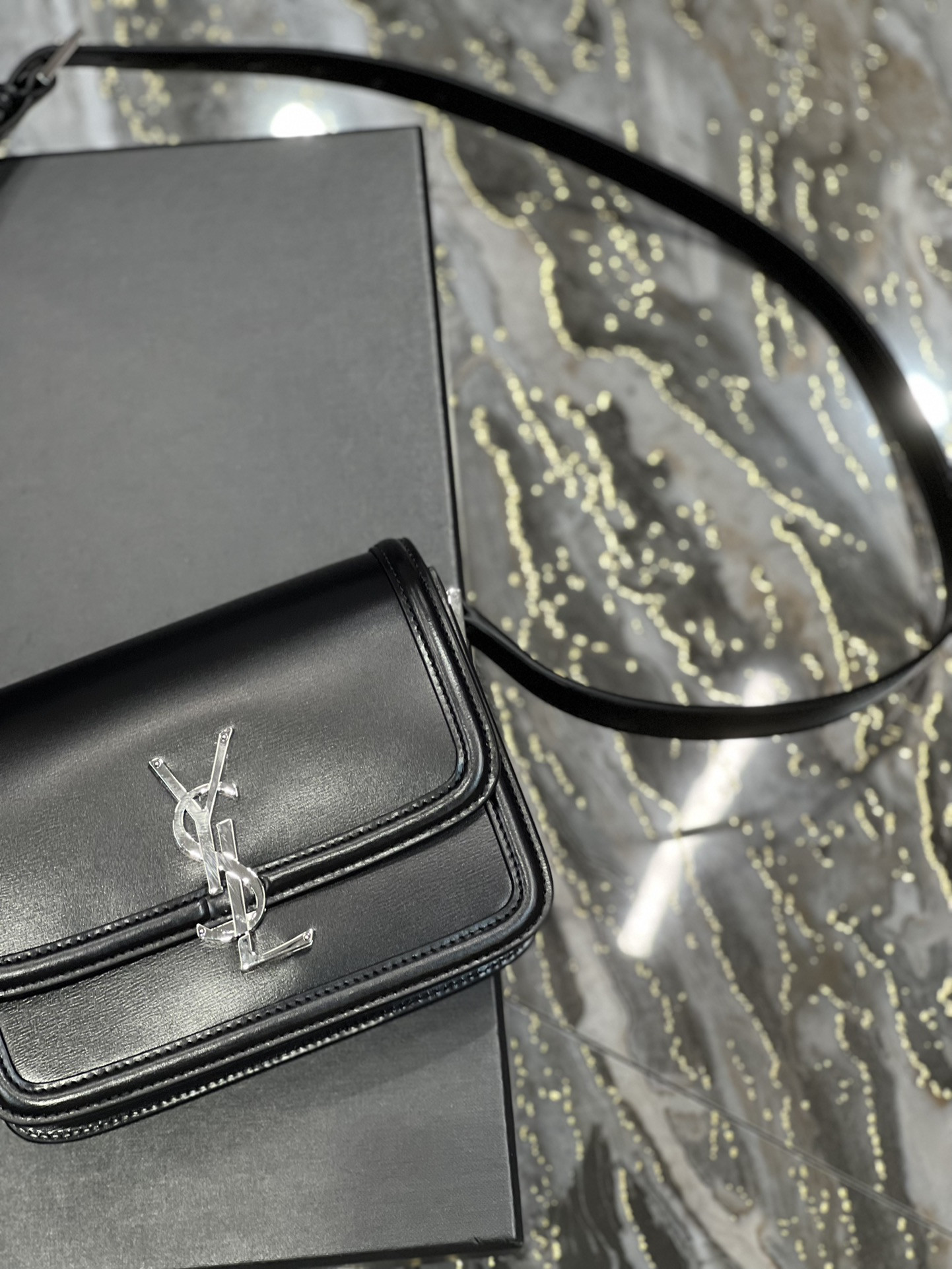 Y51 SOLFERINO SMALL IN GLAZED LEATHER  7.4 X 5.1 X 1.9 INCHES