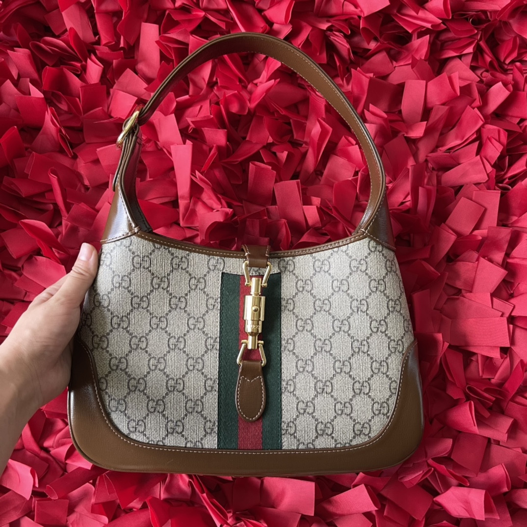 Gvc*1 JACKIE SMALL SHOULDER BAG 10.8"W x 7.5"H x 1.6"D